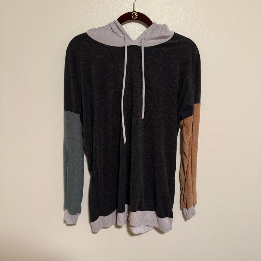 Women’s Multicolor Hoodie Sweater